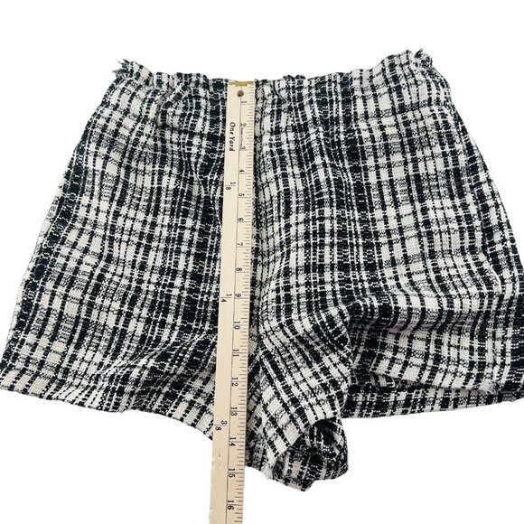 Zara Basic Women's Shorts Tweed Elastic Waist Plaid Size Medium Black White - Picture 3 of 5